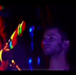 tumblr_md1camDBcP1r60qn0o5_250.gif