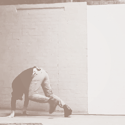 tumblr_md72y1lqDH1rtwmxqo5_250.gif