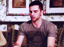 tumblr_mroz41beX01qbpx97o3_250.gif