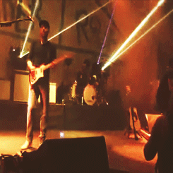 tumblr_my56sseTev1ryddudo6_250.gif