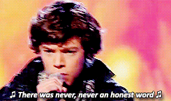 tumblr_n3hhnyd3Xp1rmjp1uo6_r1_250.gif