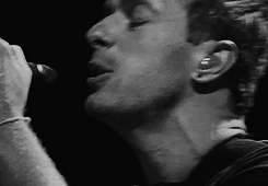 tumblr_n7rhohEPRN1r7gsb5o6_250.gif