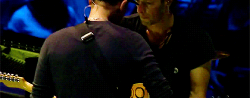 tumblr_nj6cvcYwUV1s44t00o1_500.gif
