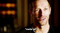 tumblr_nnsugamaJu1s44t00o6_250.gif