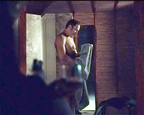 tumblr_npyhvhHgBe1t52mf4o2_500.gif