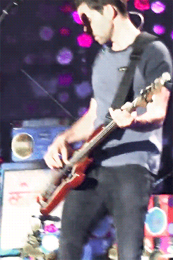 tumblr_o5sqseUewN1qdxsuyo2_250.gif