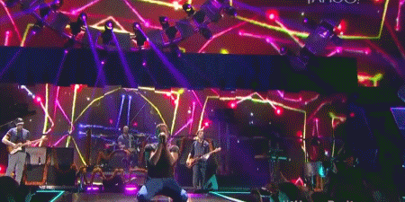 tumblr_o8m5wqRxMS1uhyuajo2_500.gif