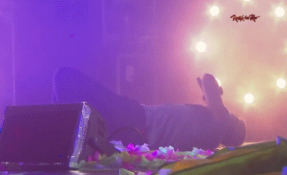 tumblr_o8m5wqRxMS1uhyuajo3_500.gif