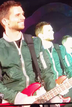 tumblr_o950kyRDrE1uhyuajo5_250.gif