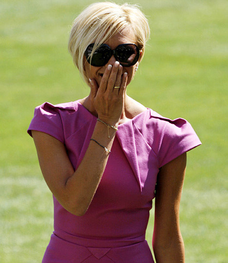 victoriabeckham1AP_468x540.jpg