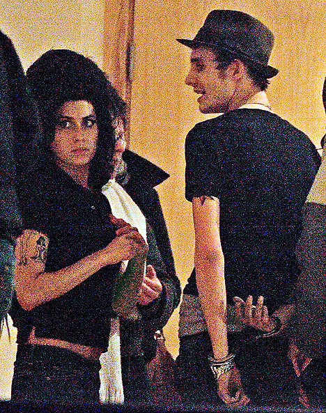 winehouse091107_468x593.jpg