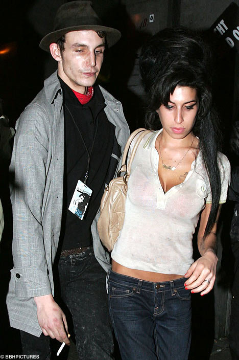 winehouseBBHPIC_468x704.jpg