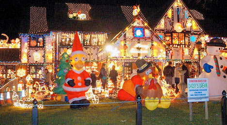 xmaslightsDM2511_468x257.jpg