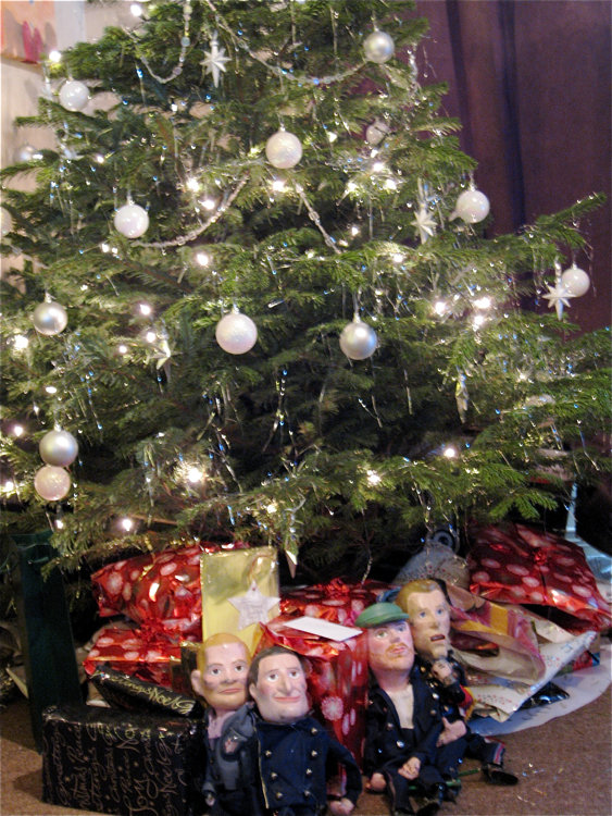 xmaspuppets.jpg